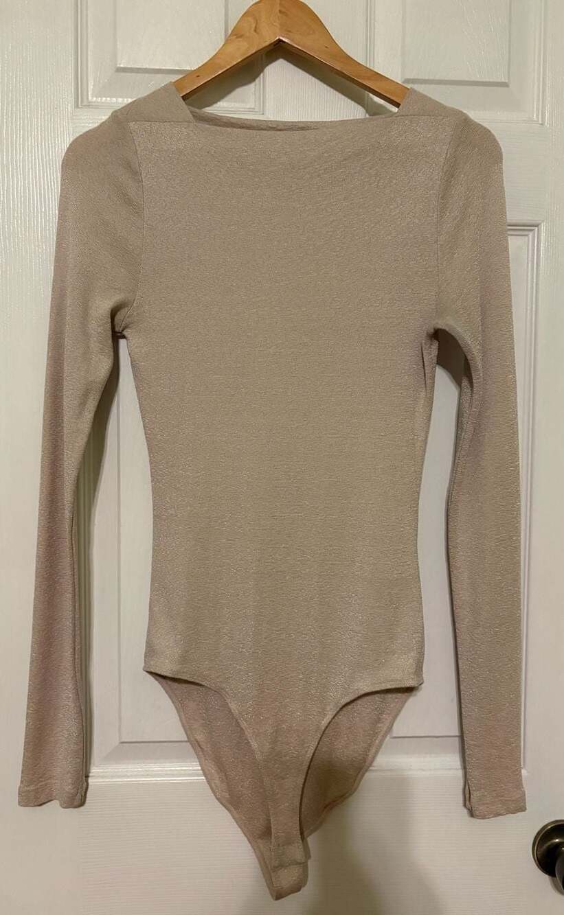 EUC Michael Stars Long Sleeve Gold Metallic Bodysuit, size Large